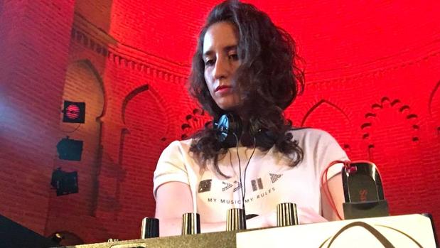 Alba Dj en una de sus noches pinchando en el Círculo