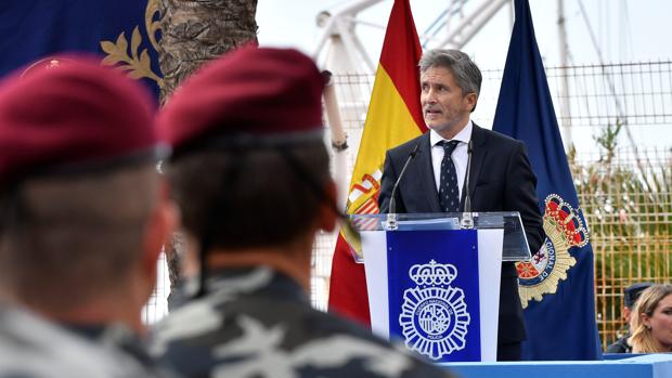 El ministro de Interior Fernando Grande-Marlaska, durante los actos del día Nacional de la Policía celebrado en Almería