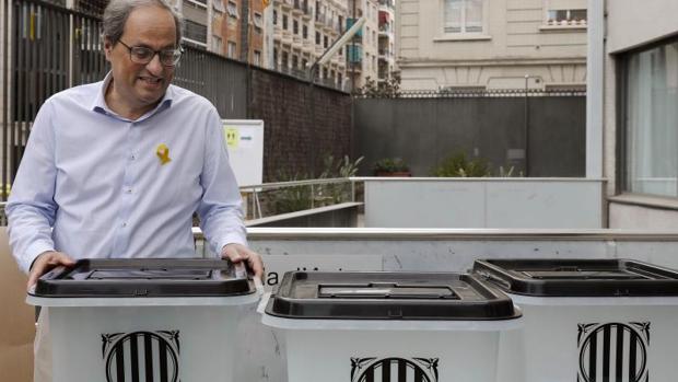 Torra, esta mañana con urnas en el colegio donde votó el 1-O
