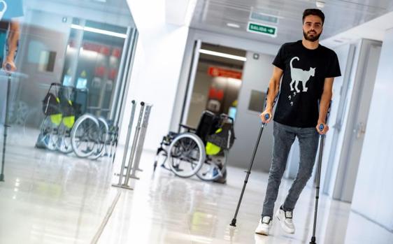 Pelayo Novo en el Hospital Nacional de Parapléjicos de Toledo, donde ha recibido el alta después de siete meses