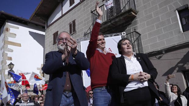 Rivera, Savater y la víctima de ETA Beatriz Sánchez Seco