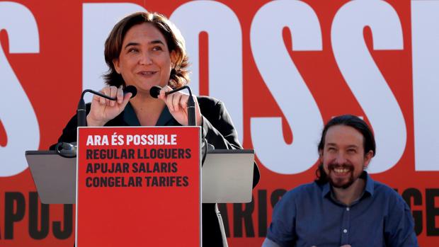 Colau, este domingo, durante su intervención junto a Pablo Iglesias