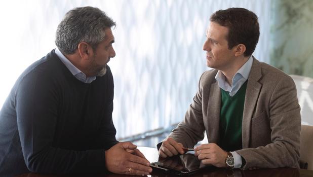 Pablo Casado, con Juan José Cortés, en Cádiz