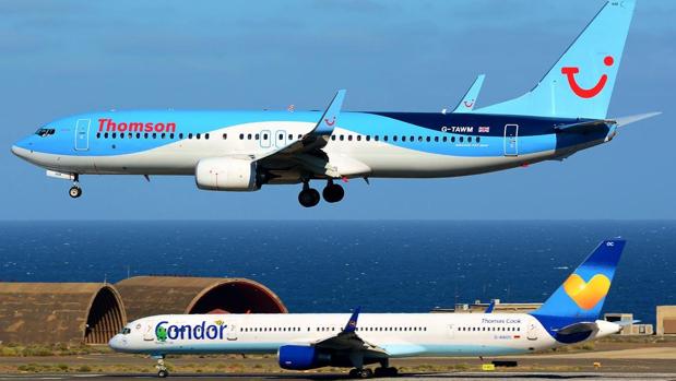 Aviones de Thomas Cook y TUI en el Aeropuerto de Gran Canaria