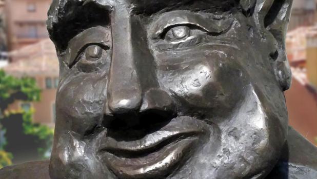 Detalle de la escultura que ha levantado la polémica