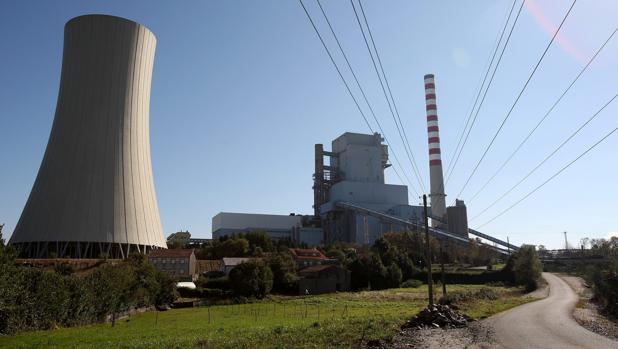 Imágen de la central térmica de Meirama