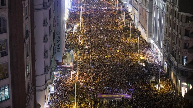 Manifestación del Día Internacional de la Mujer, el año pasado, por la Gran Vía