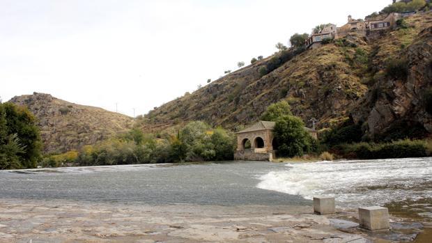 El río Tajo, a su paso por la ciudad de Toledo