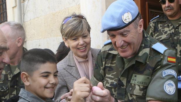 El general Alberto Asarta Cuevas durante su misión en el Líbano con la ONU