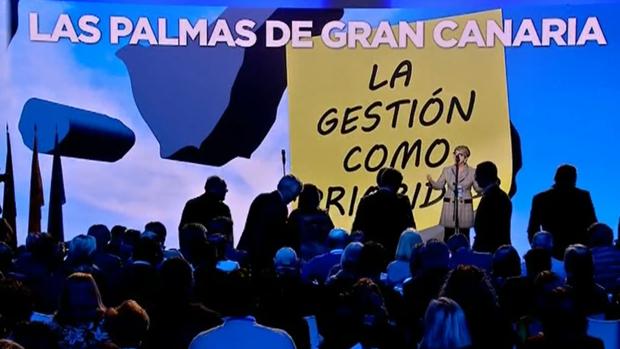 Salud Gil en una convención del PP