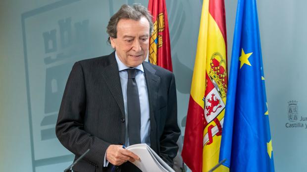De Santiago-Juárez, en la rueda de prensa tras el Consejo de Gobierno