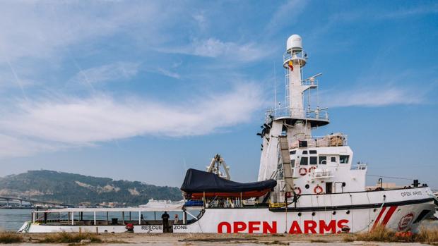 Open Arms ha recibido la autorización para zarpar del Puerto de Barcelona