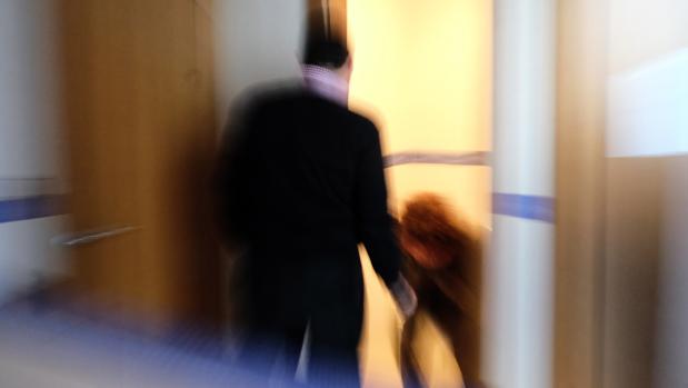 El detenido continuó profiriendo amenazas machistas en el centro médico y en dependencias policiales