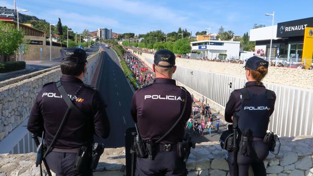 Imagen de archivo de unos agentes de la Policía Nacional