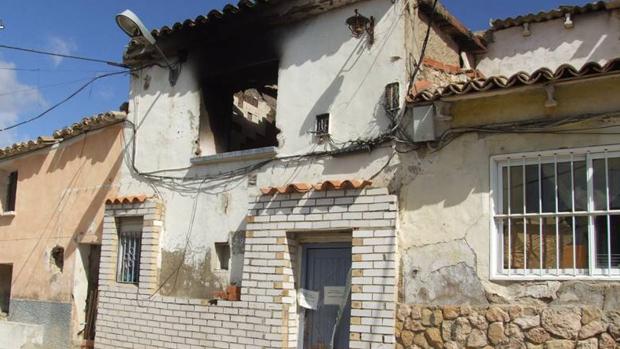 Inmueble que fue incendiado tras ser desalojado por orden judicial