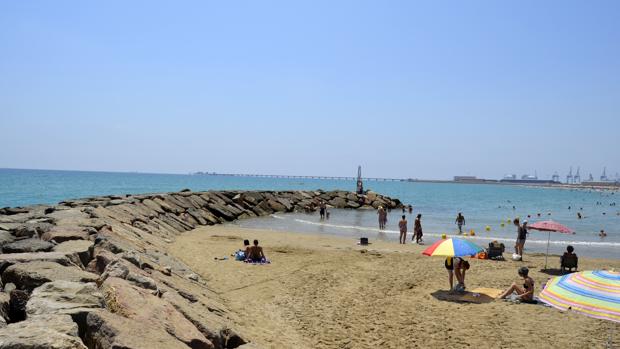 Imagen de la playa del Puerto de Sagunto