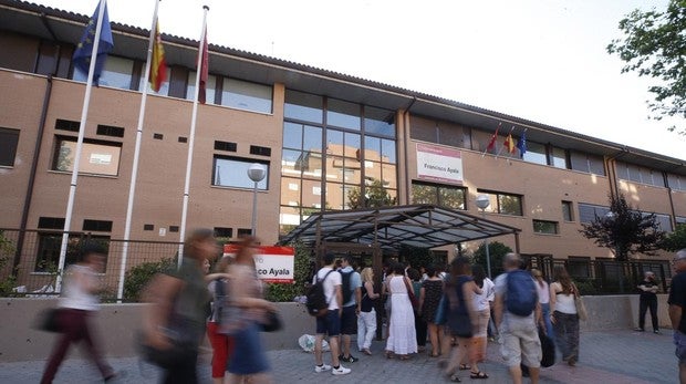 Aspirantes a maestro en el Instituto Francisco Ayala de Carabanche en 2018