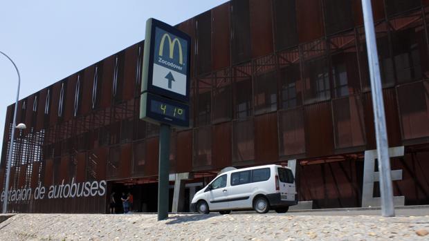 Termómetro junto a la estación de autobuses de Toledo