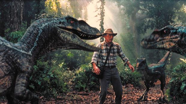 Sam Neill, en un fotograma de «Parque Jurásico»