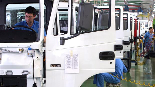La factoría de Nissan en Ávila, que fabricará el último camión el 9 de agosto