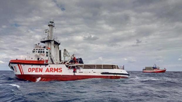 El Open Arms, en alta mar