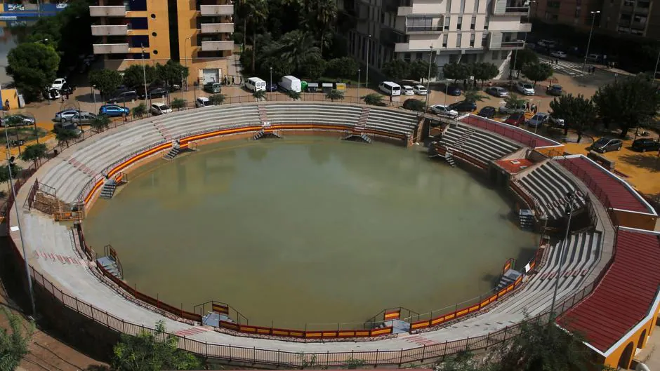 https://static4.abc.es/media/espana/2019/09/13/orihuela-plaza-toros-kCwF--940x529@abc.jpg