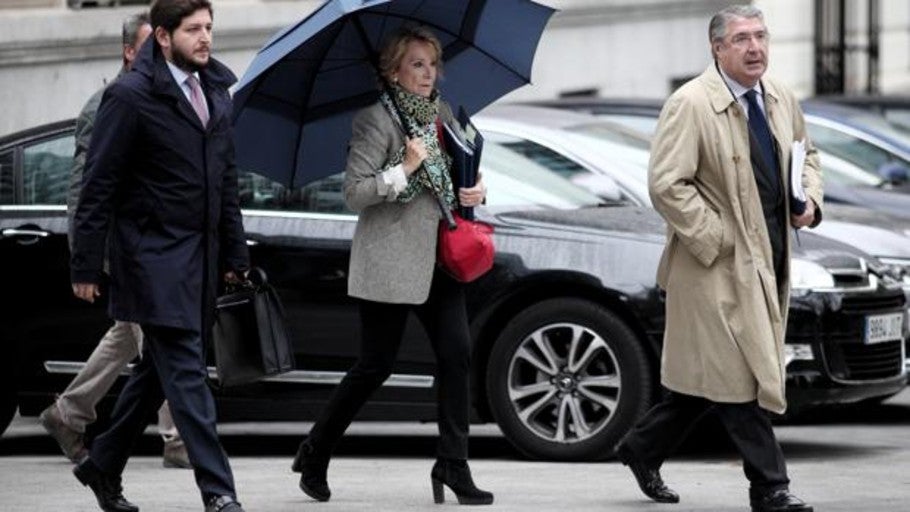 Aguirre llega a la Audiencia Nacional para responder sobre la presunta financiación ilegal del PP de Madrid