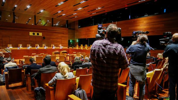 Momento en el que se da a conocer la sentencia del Ytibunal de Luxemburgo