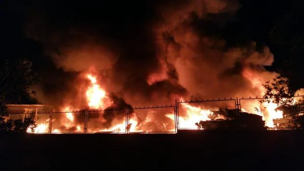 Imagen del incendio difundida por el Ayuntamiento de Alicante