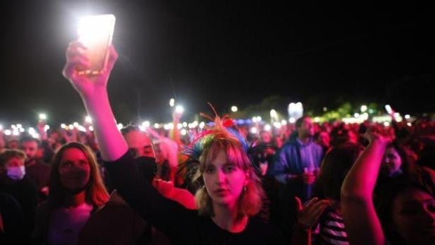 Espectadores en el Festival Sansan este viernes en Castellón, uno de los primeros eventos en recuperar la normalidad prepandemia