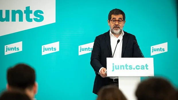 Puigdemont reta a Aragonès y ordena a sus consejeros del Govern que no se reúnan con ministros de España Jsanchez-U77471087054xks-620x349@abc