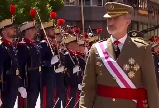 El Rey Felipe VI, durante el desfile