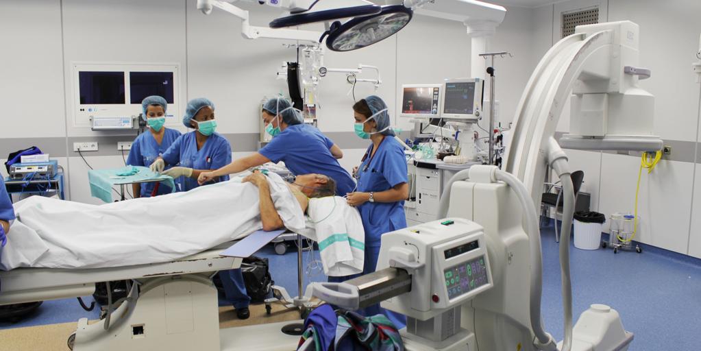 La Junta aprueba un gasto de más de 3 millones para equipos de endoscopia en el hospital de Toledo