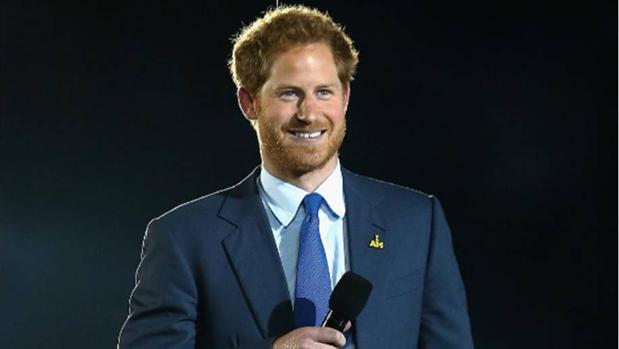 El prícnipe Enrique se encuentra en África para trasladar a 500 elefantes
