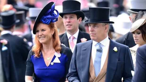 Sarah Ferguson y el duque de York en las carreras de Ascot