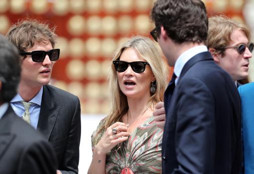 La modelo Kate Moss también acudió como invitada