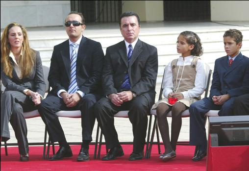 La última foto de las dos hermanas juntas es del año 2006