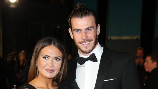 Gareth Bale junto a su mujer, Emma Rhys-Jones