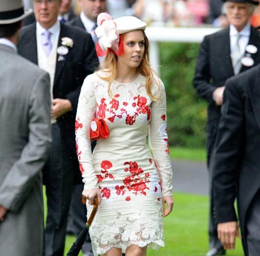 Los candidatos a vestir a Beatriz de York en su boda