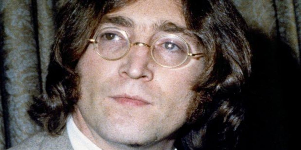 Las icónicas gafas de Lennon, vendidas por 165.000 euros en una subasta en Londres