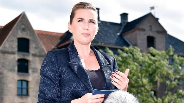 La primera ministra danesa, obligada a aplazar su boda por tercera vez