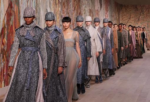 End of the Dior Fall 2021 Haute Couture show