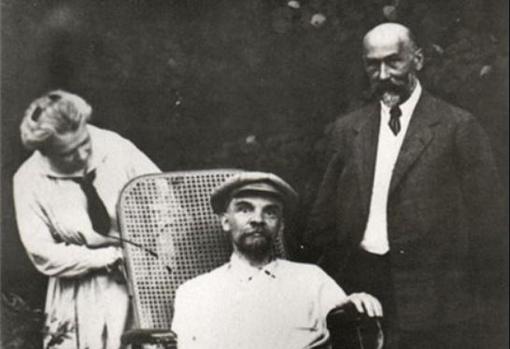 silla-lenin-k54D--510x349@abc