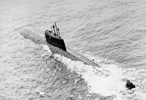 submarino-a-flote-knPD--510x349@abc.jpg