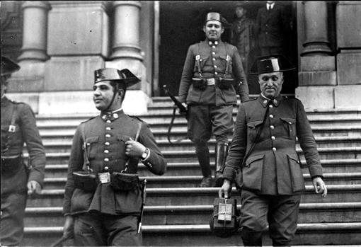 Guardias Civiles, en 1935