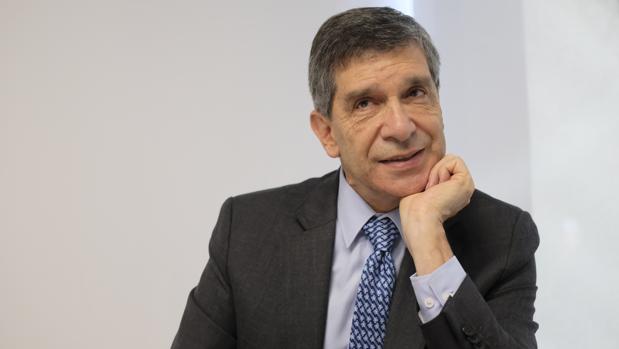 Rafael Pardo, alto comisionado para el Postconflicto de Colombia, durante la entrevista en la sede del ICEX, en Madrid