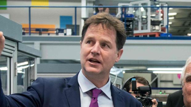 El liberaldemócrata Nick Clegg pierde su escaño en el parlamento