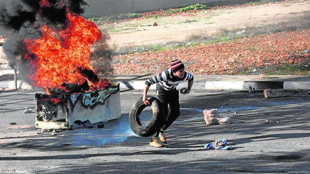 Protesta palestina en la localidad de Qusra, cerca de Nablus