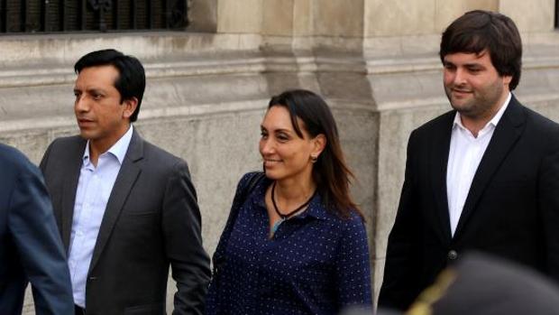 Congresistas de Peruanos por el Kambio, el partido del presidente Kuczynski. De izquierda a derecha, Gilbert Violeta, Patricia Donayre y Alberto de Belaunde