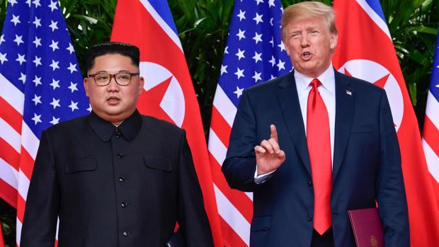 Kim Jong-Un y Donald Trump en la cumbre en Singapur